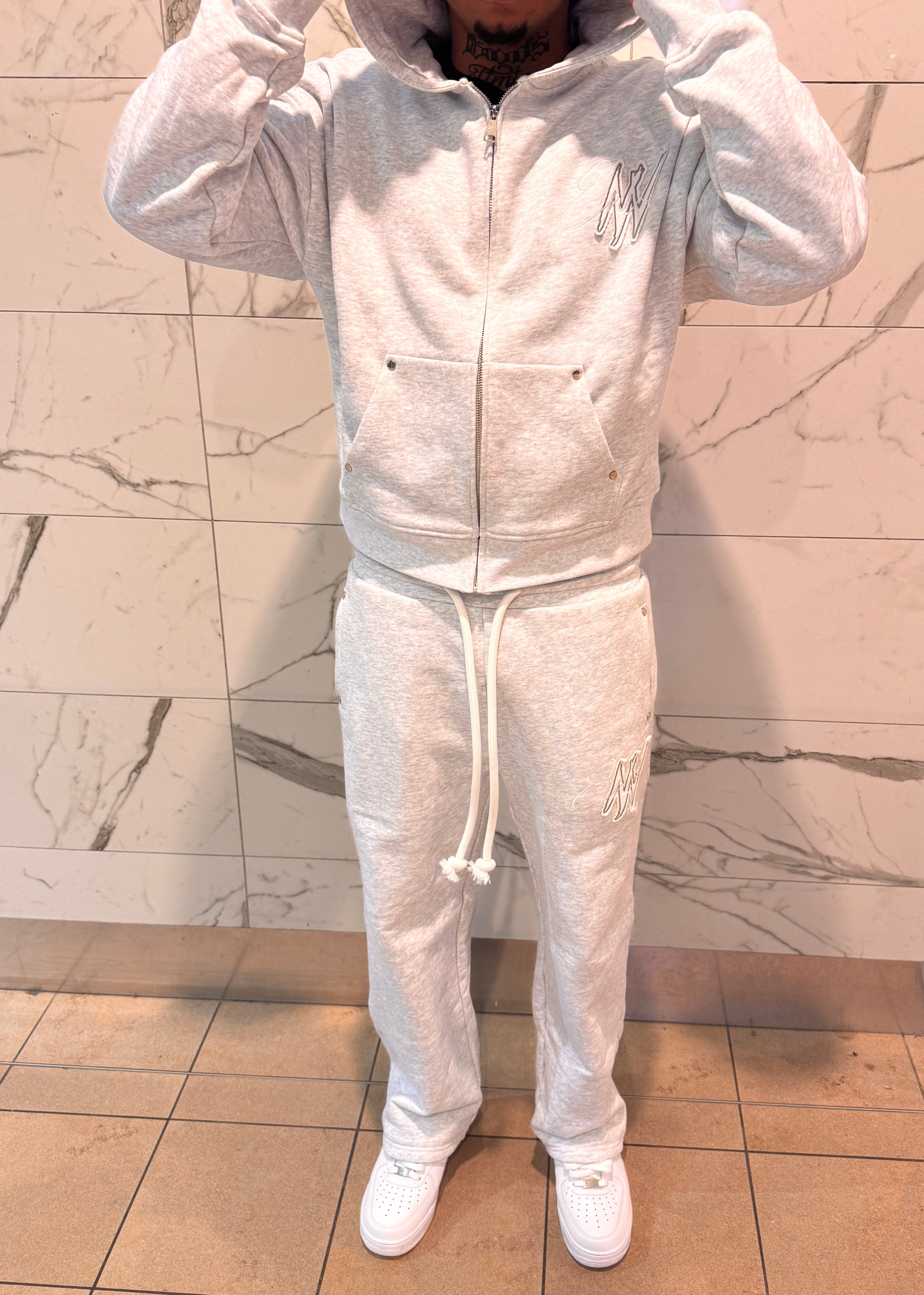 TIMELESS GREY SWEATPANTS